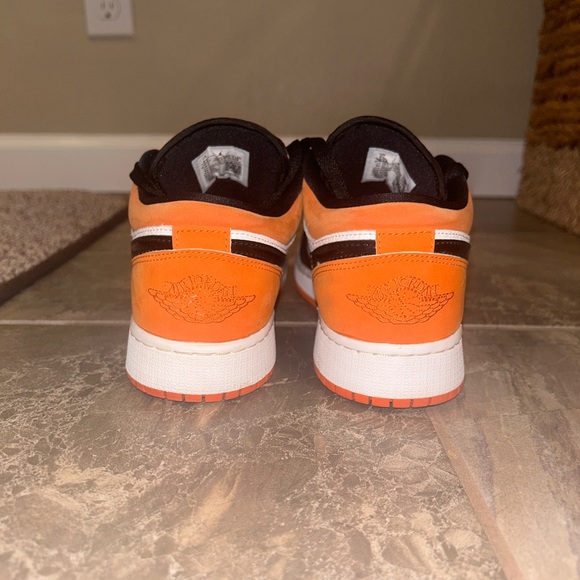Jordan 1 Low Shattered Backboard - Picture 4 of 6